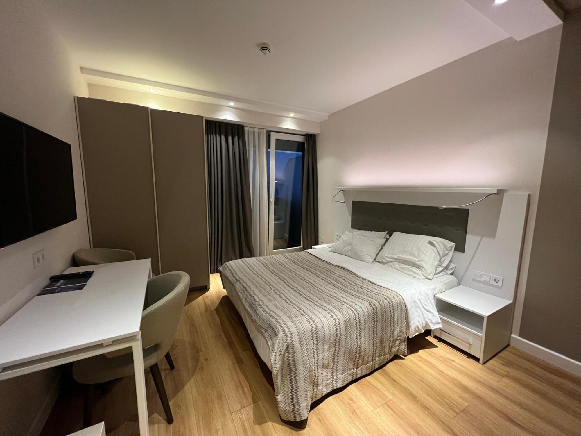 Ng Premium Apartments In Alliance Palace Batumi Kültér fotó